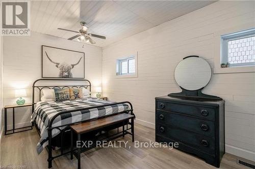 345 Bayview Avenue, Chatham-Kent, ON - Indoor Photo Showing Bedroom