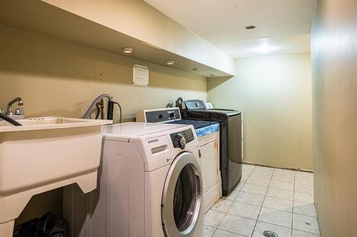 213 Park Street N, Hamilton, ON - Indoor Photo Showing Laundry Room