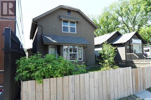 217 33Rd Street W, Saskatoon, SK 