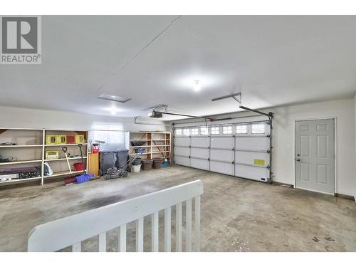 112 Leighton Place, Chase, BC - Indoor Photo Showing Garage