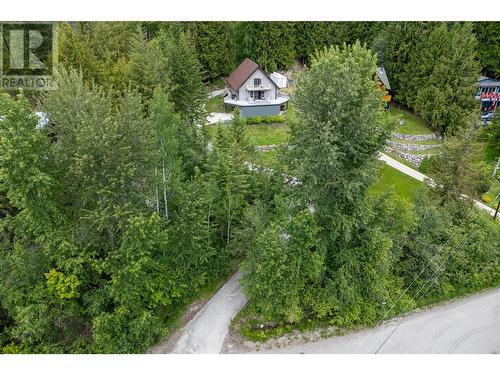 1244 Lee Creek Drive, Lee Creek, BC - Outdoor