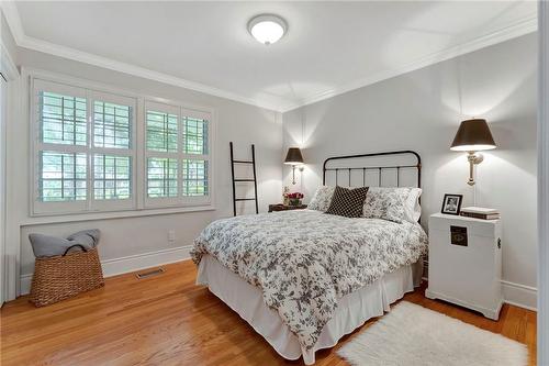 19 Auchmar Road, Hamilton, ON - Indoor Photo Showing Bedroom