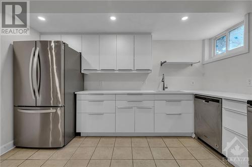 924 Rex Avenue, Ottawa, ON - Indoor Photo Showing Kitchen