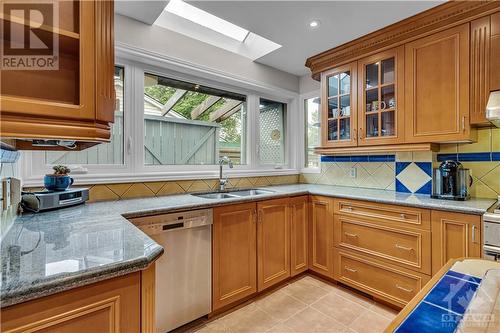 472 Tillbury Avenue W, Ottawa, ON - Indoor Photo Showing Kitchen With Double Sink