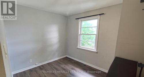 55 Sherwood Avenue, Kitchener, ON - Indoor Photo Showing Other Room