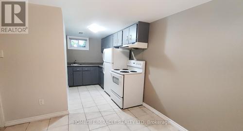 55 Sherwood Avenue, Kitchener, ON - Indoor Photo Showing Kitchen