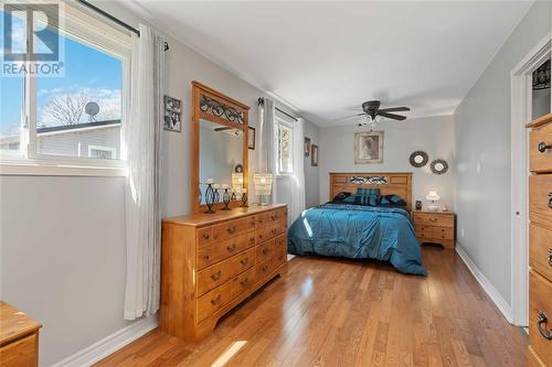 1346 Ascot Circle, Sarnia, ON - Indoor Photo Showing Bedroom