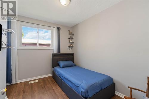 1346 Ascot Circle, Sarnia, ON - Indoor Photo Showing Bedroom