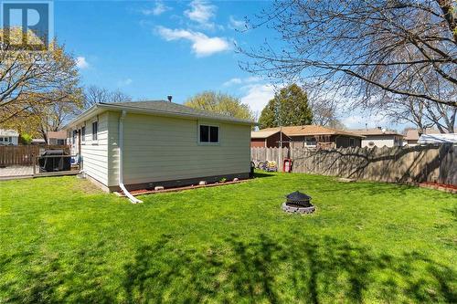 1346 Ascot Circle, Sarnia, ON - Outdoor