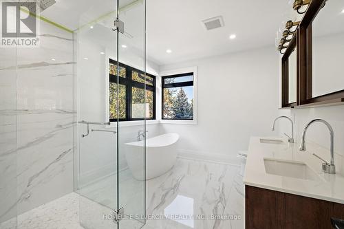 1610 Kenmuir Avenue, Mississauga, ON - Indoor Photo Showing Bathroom