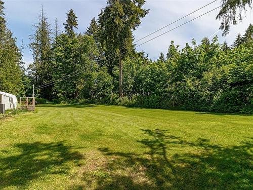 3924 & 3926 Cambrai Rd, Duncan, BC - Outdoor