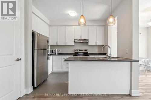 337 Atkinson Street, Clearview (Stayner), ON - Indoor Photo Showing Kitchen With Double Sink