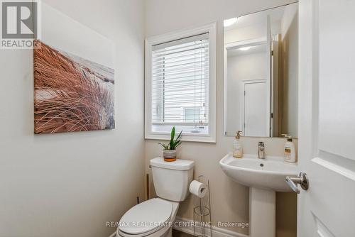 337 Atkinson Street, Clearview (Stayner), ON - Indoor Photo Showing Bathroom