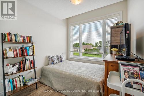 337 Atkinson Street, Clearview (Stayner), ON - Indoor Photo Showing Bedroom