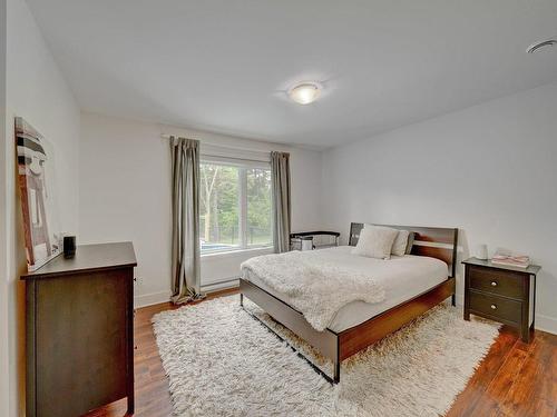 Master bedroom - 12 Rue Des Colibris, Sainte-Clotilde, QC - Indoor Photo Showing Bedroom