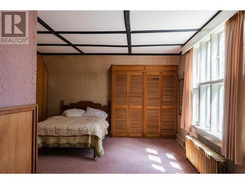 1107 Robertson  Avenue, Nelson, BC - Indoor Photo Showing Bedroom