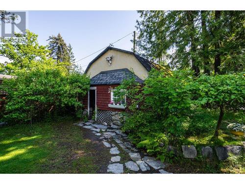 1107 Robertson  Avenue, Nelson, BC - Outdoor