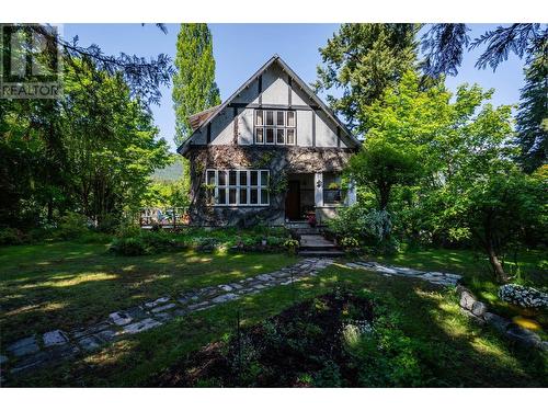 1107 Robertson  Avenue, Nelson, BC - Outdoor