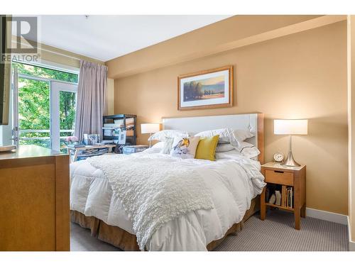 7343 Okanagan Landing Road Unit# 1218, Vernon, BC - Indoor Photo Showing Bedroom