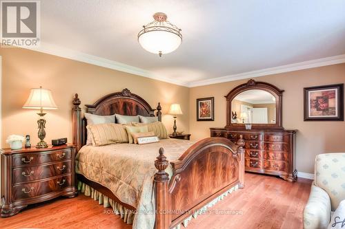 145 Willis Drive, Aurora, ON - Indoor Photo Showing Bedroom