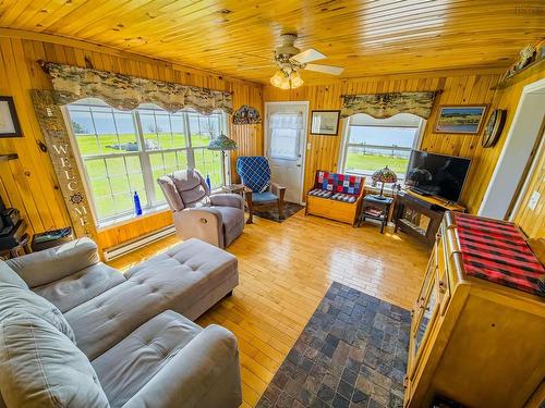 284 Cribbon'S Point Rd., Morristown, NS 