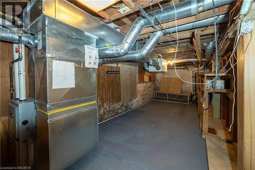 716 5Th Avenue E, Owen Sound, ON - Indoor Photo Showing Basement