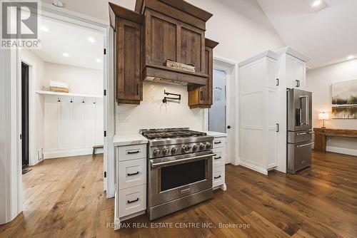 11 Cockshutt Road, Brant, ON - Indoor Photo Showing Kitchen With Upgraded Kitchen