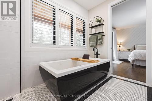 11 Cockshutt Road, Brant, ON - Indoor Photo Showing Bathroom