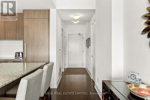 601 - 170 Avenue Road, Toronto (Annex), ON - Indoor Photo Showing Kitchen