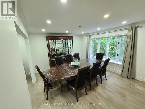 428 Beaumont Drive, Bracebridge, ON - Indoor Photo Showing Dining Room