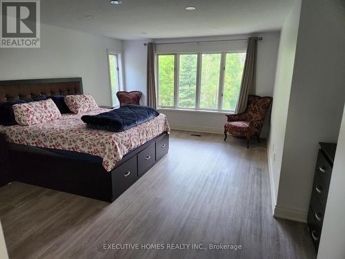 428 Beaumont Drive, Bracebridge, ON - Indoor Photo Showing Bedroom