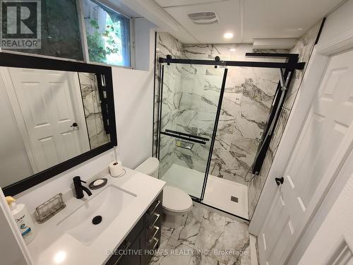 428 Beaumont Drive, Bracebridge, ON - Indoor Photo Showing Bathroom