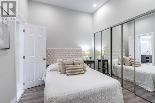 323 Cannon Street E, Hamilton, ON - Indoor Photo Showing Bedroom