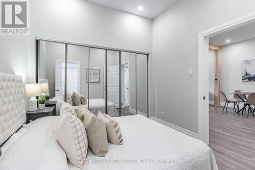 323 Cannon Street E, Hamilton, ON - Indoor Photo Showing Bedroom