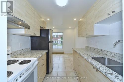 176 - 70 Cass Avenue, Toronto, ON - Indoor Photo Showing Kitchen With Double Sink