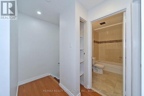 176 - 70 Cass Avenue, Toronto, ON - Indoor Photo Showing Bathroom