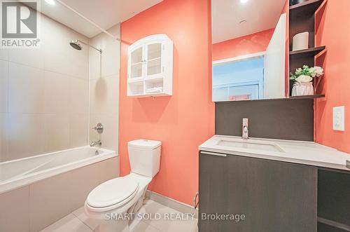 522 - 55 Regent Park Boulevard, Toronto, ON - Indoor Photo Showing Bathroom