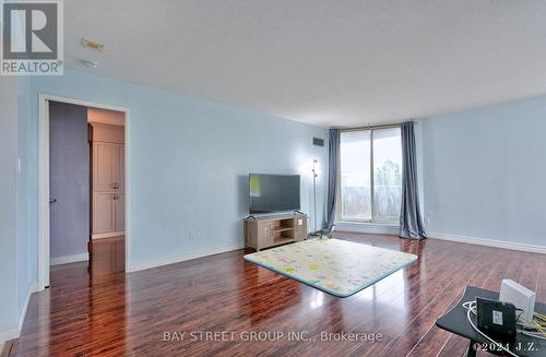 408 - 30 Thunder Grove, Toronto (Agincourt North), ON - Indoor Photo Showing Living Room