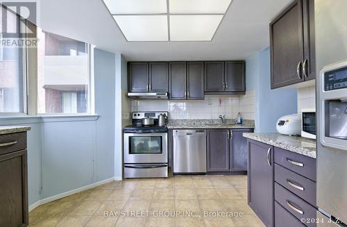 408 - 30 Thunder Grove, Toronto (Agincourt North), ON - Indoor Photo Showing Kitchen