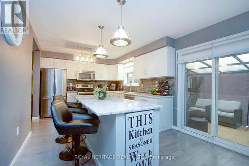 4 Aldcroft Crescent, Clarington, ON - Indoor Photo Showing Kitchen