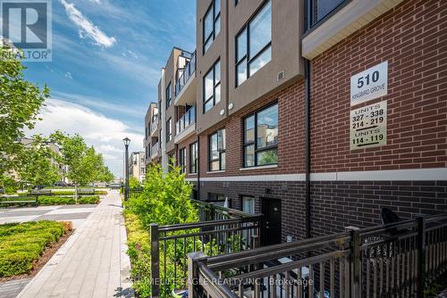 118 - 510 Kingbird Grove, Toronto, ON - Outdoor