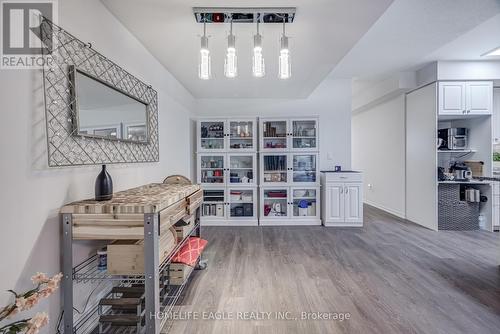 118 - 510 Kingbird Grove, Toronto, ON - Indoor