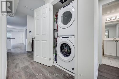 118 - 510 Kingbird Grove, Toronto, ON - Indoor Photo Showing Laundry Room