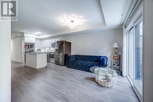 118 - 510 Kingbird Grove, Toronto (Rouge), ON - Indoor Photo Showing Kitchen