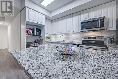 118 - 510 Kingbird Grove, Toronto (Rouge), ON - Indoor Photo Showing Kitchen