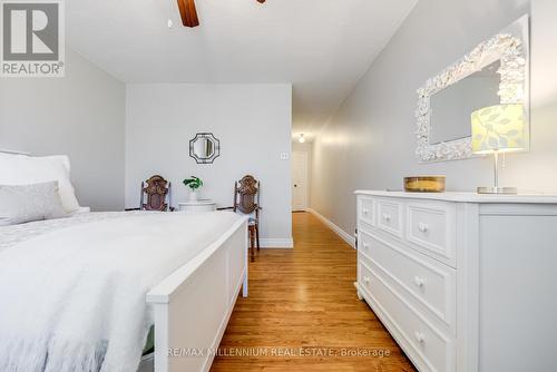 308 - 1300 Marlborough Court, Oakville (College Park), ON - Indoor Photo Showing Bedroom