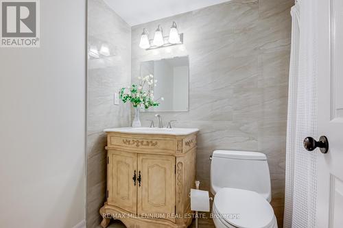 308 - 1300 Marlborough Court, Oakville (College Park), ON - Indoor Photo Showing Bathroom