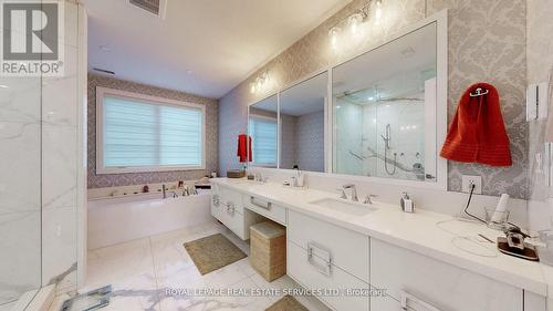 1286 Cambridge Drive W, Oakville (Eastlake), ON - Indoor Photo Showing Bathroom