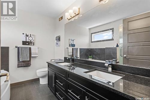 218 Hastings Lane, Saskatoon, SK - Indoor Photo Showing Bathroom
