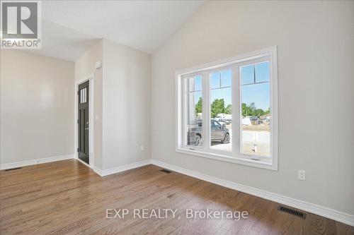 137 Devonleigh Gate, Grey Highlands (Markdale), ON - Indoor Photo Showing Other Room